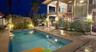 FOR SALE HOUSE WITH POOL