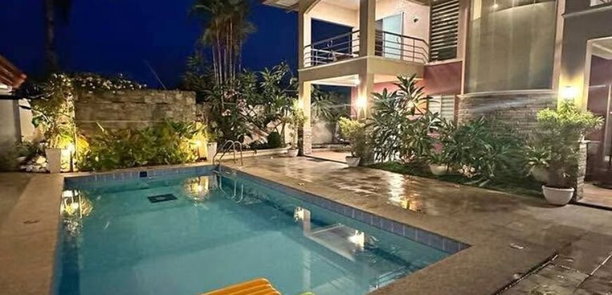 FOR SALE HOUSE WITH POOL