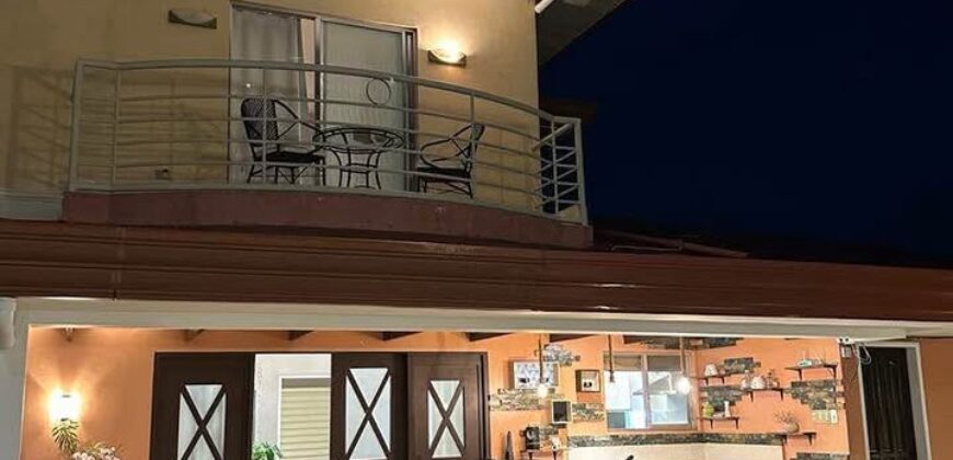 FOR SALE HOUSE WITH POOL