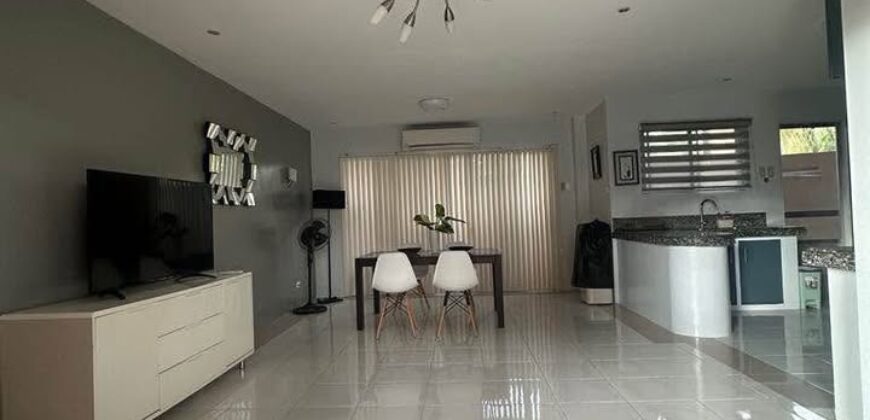 FOR SALE HOUSE WITH POOL