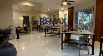 House and Lot Inside Subdivision Near Downtown